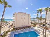 Bikini Universal Hotel