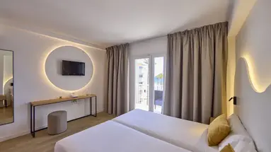 Bikini Universal Hotel