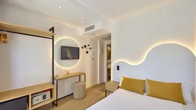 Bikini Universal Hotel