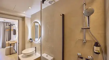 Bikini Universal Hotel