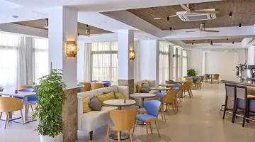 Bikini Universal Hotel