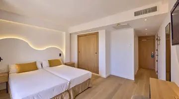 Bikini Universal Hotel