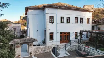 Bineri Hotel