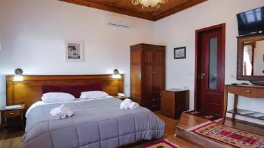 Bineri Hotel