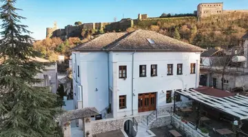 Bineri Hotel