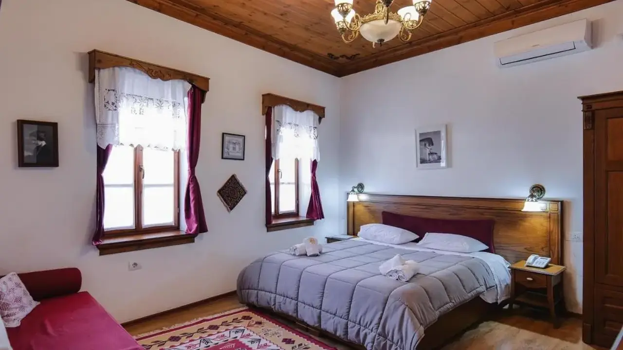 Bineri Hotel