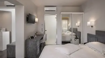 Bio Suites Hotel