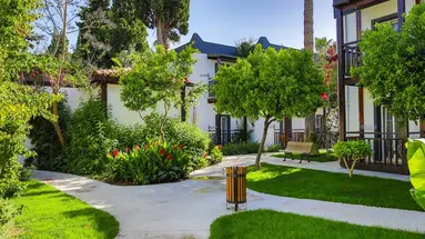 BITEZ GARDEN LIFE