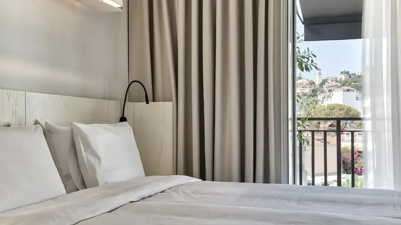 Bitzaro Boutique Hotel