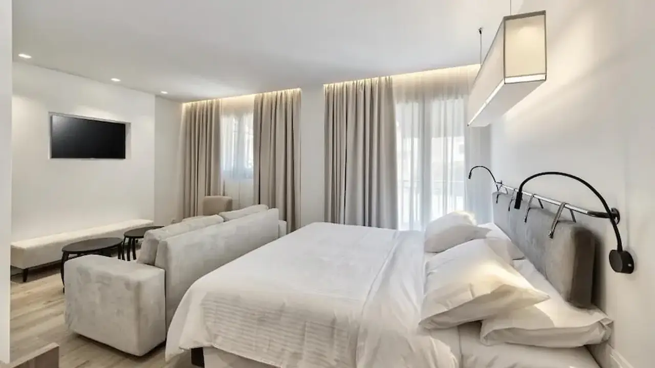 Bitzaro Boutique Hotel