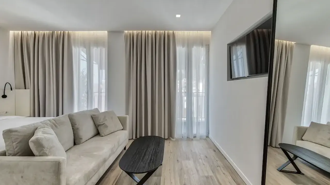 Bitzaro Boutique Hotel