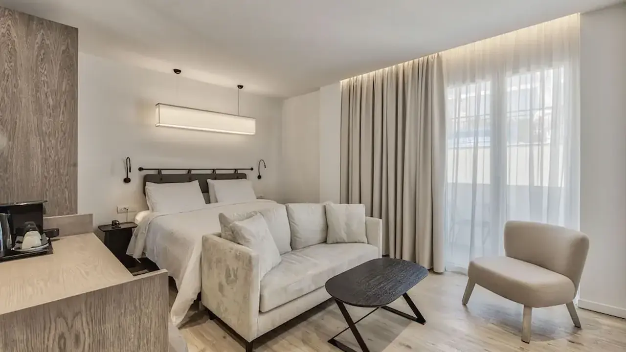 Bitzaro Boutique Hotel