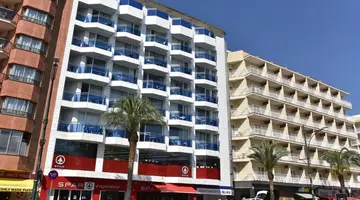 Blau Apartments