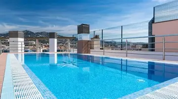 Blau Apartments
