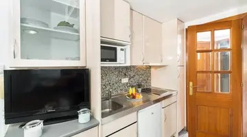 Blau Apartments