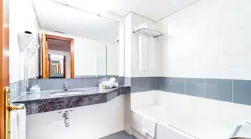 Blau Apartments
