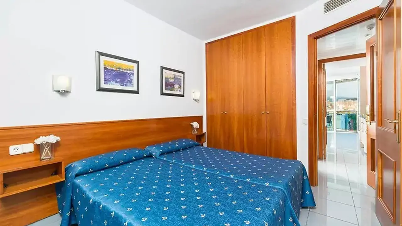 Blau Apartments