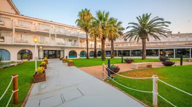 BLAU PUNTA REINA FAMILY RESORT