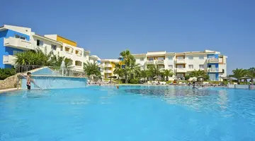 BLAU PUNTA REINA FAMILY RESORT