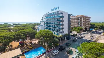 BLAUCEL HOTEL