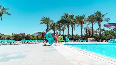 BLEND CLUB AQUA RESORT