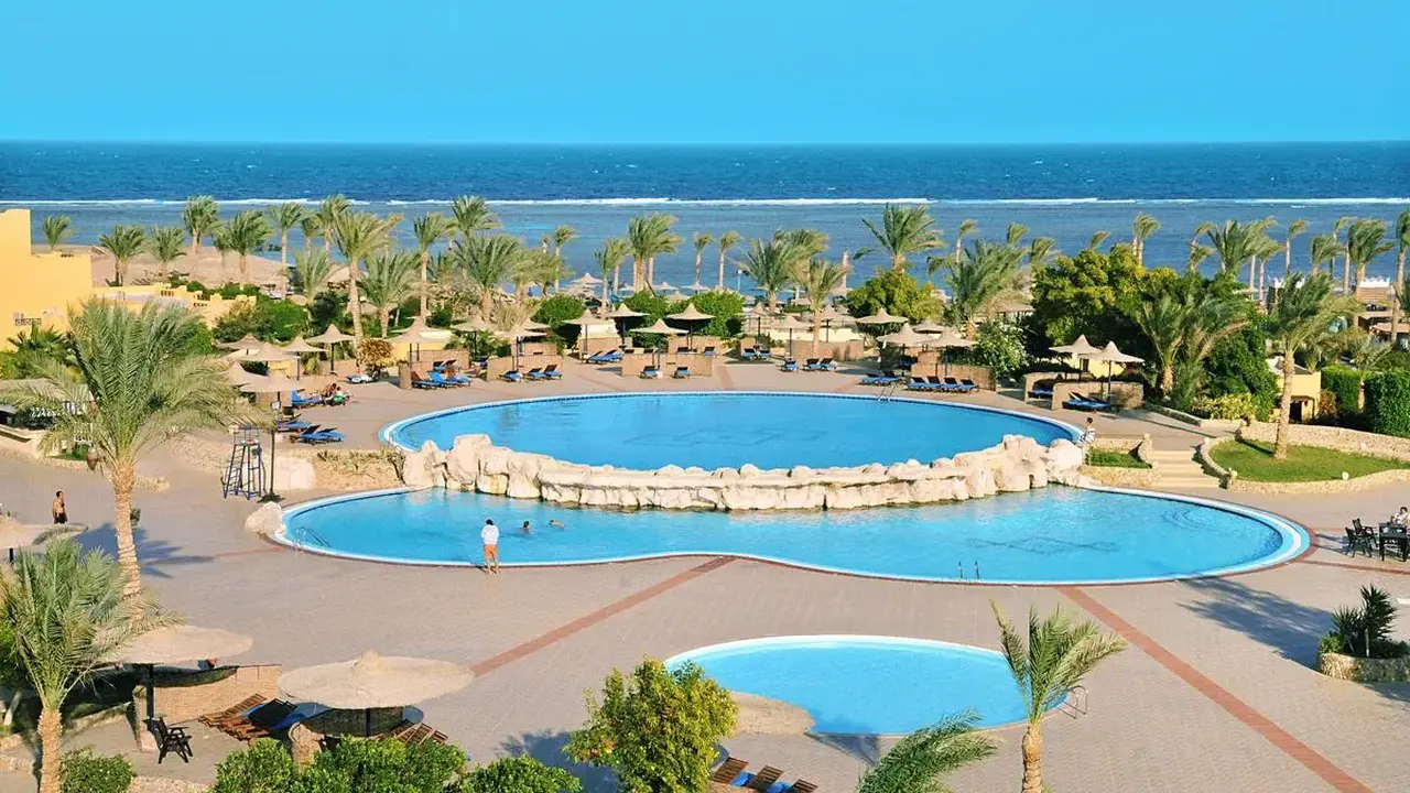 Blend Elphistone Resort