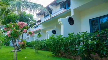 BLOOMING LOTUS RESORT
