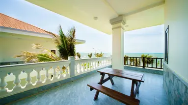 BLOOMING LOTUS RESORT