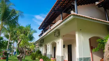 BLOOMING LOTUS RESORT