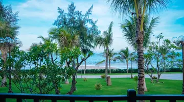 BLOOMING LOTUS RESORT