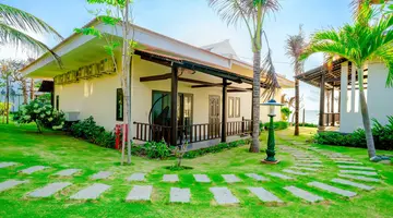 BLOOMING LOTUS RESORT