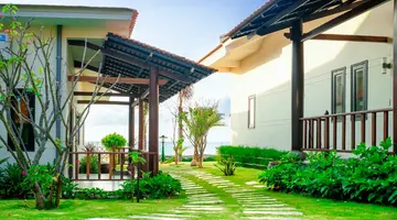 BLOOMING LOTUS RESORT
