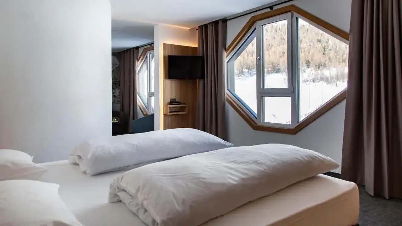 Blu Hotel Senales Zirm-Cristal