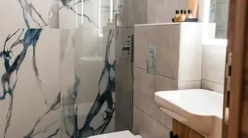 Blu Waters Boutique Hotel
