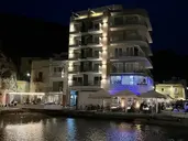 Blu Waters Boutique Hotel