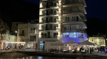 Blu Waters Boutique Hotel
