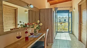 BLUE AEGEAN HOTEL & SUITES