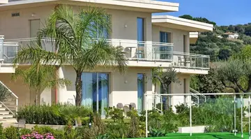 BLUE BAY RESORT CAPO VATICANO