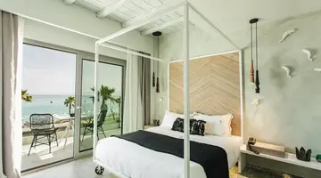 Blue Carpet Luxury Suites