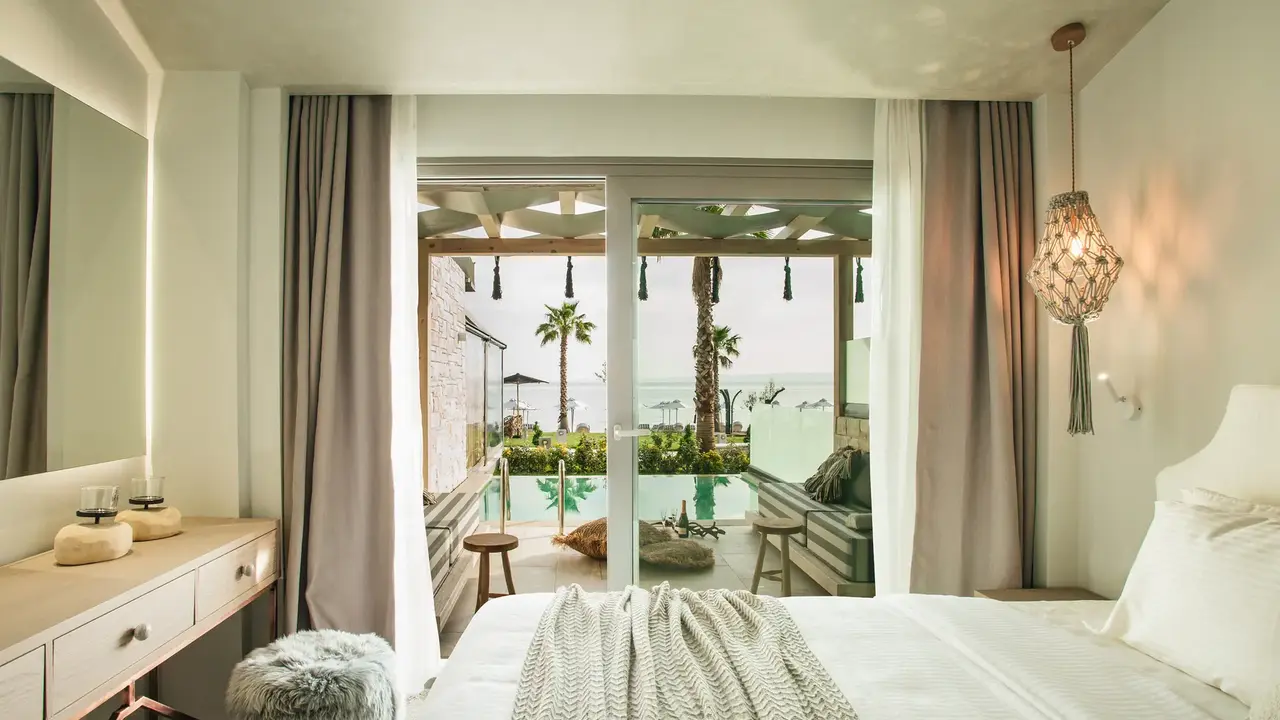 Blue Carpet Luxury Suites