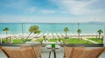 Blue Carpet Luxury Suites