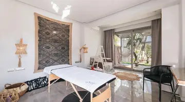 Blue Carpet Luxury Suites