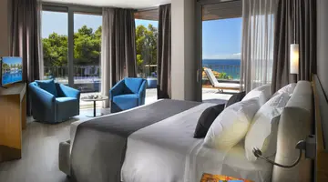 BLUE DOLPHIN HOTEL
