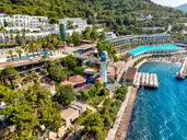 Blue Dreams Resort & SPA