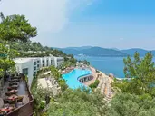 BLUE DREAMS RESORT