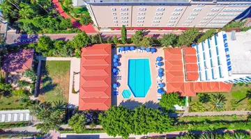 BLUE FISH HOTEL
