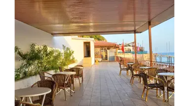 BLUE FISH HOTEL
