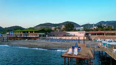 BLUE FISH HOTEL