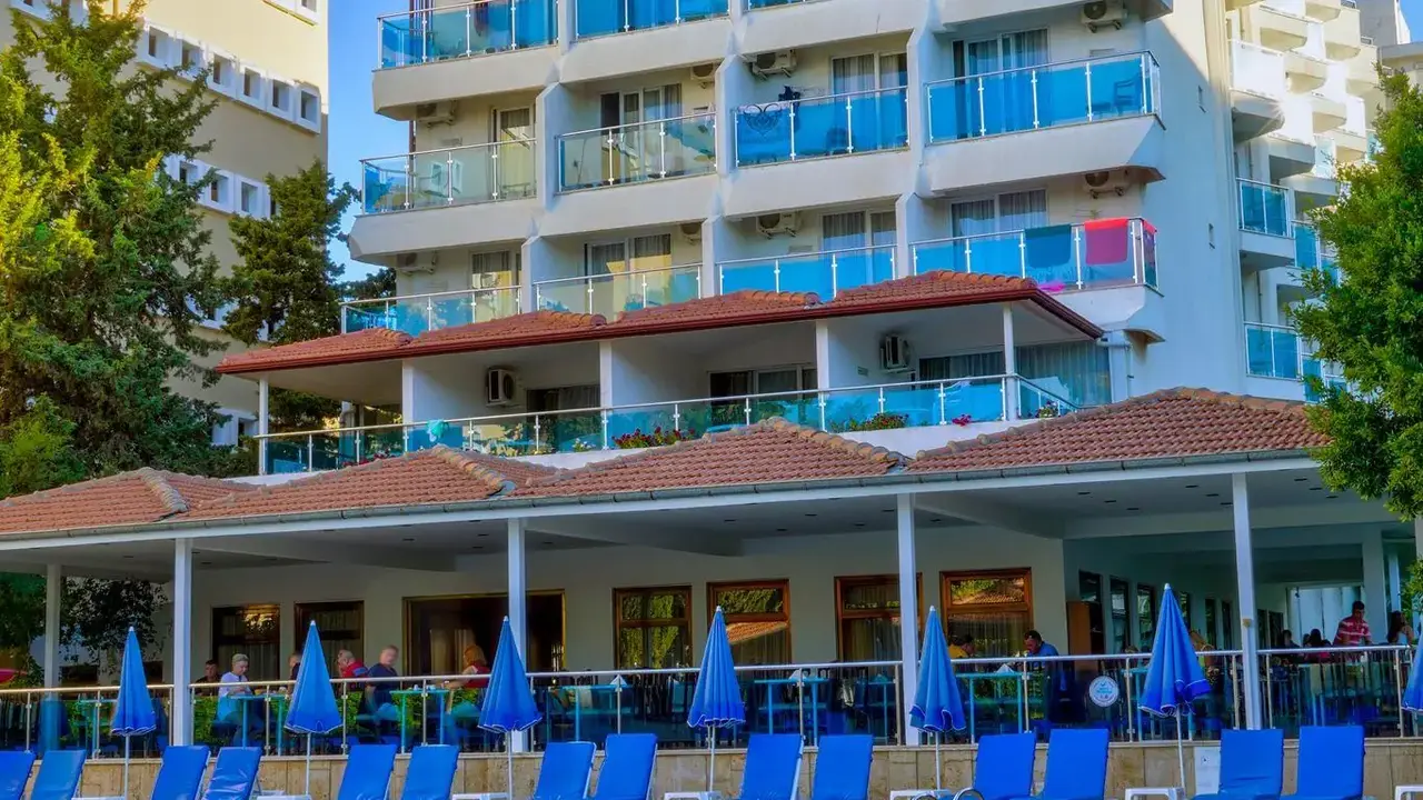 Blue Fish Hotel