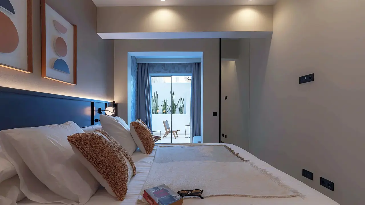 Blue Marina Suites - Boutique Apartments